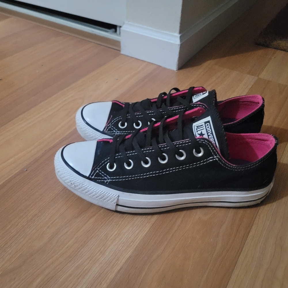 Converse Size 8